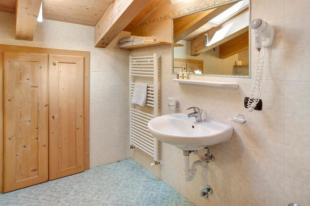 Bait Da Menin App Rododendro Apartment Livigno Italy